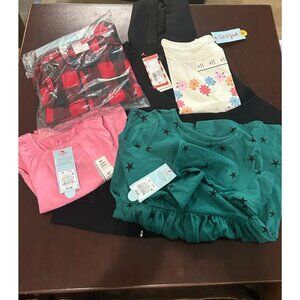 NEW 6 PIECE bundle from Target MSRP $52 NEW WITH TAGS